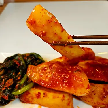 [톡딜] 당일생산 당일배송 알타리김치 1kg (6,300원/무료)